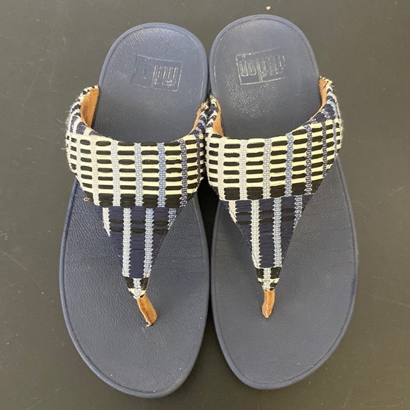 Fitflop Shoes - Fitflop LULU 
Art-Denim Toe-Post Sandals size 6